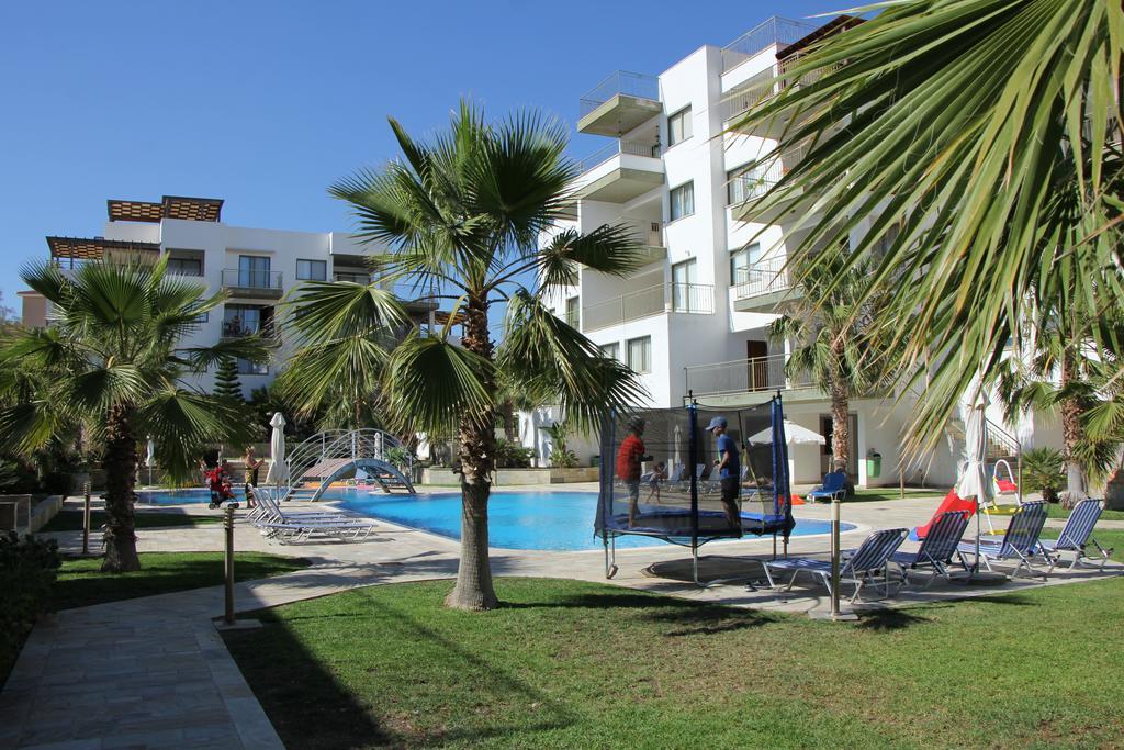 Danaos Pool View Apartment Paphos Exterior photo